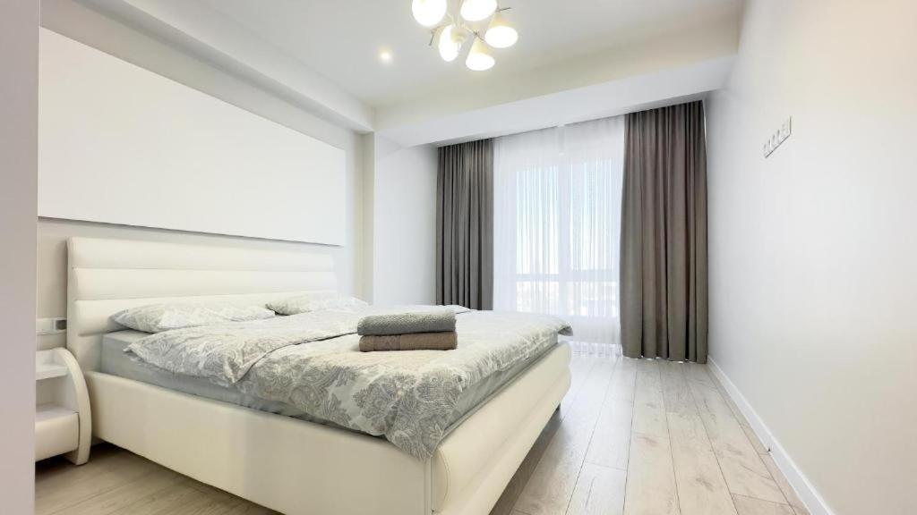 Glass New Apartments Ultracentral Chişinău Esterno foto
